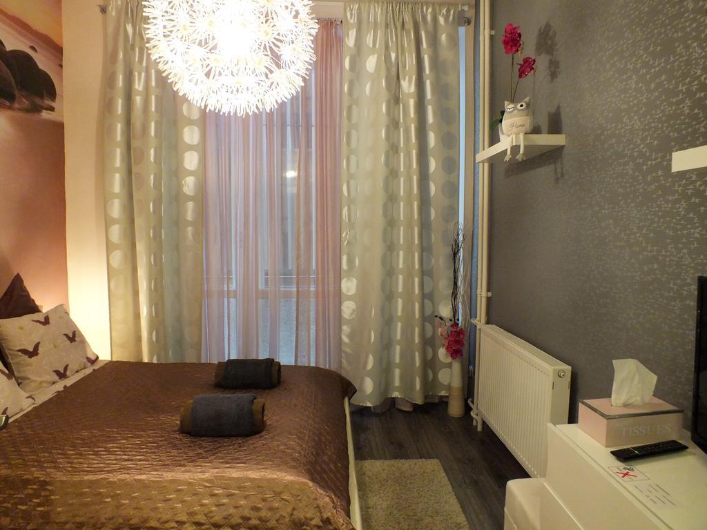 Standard Apartment By Hi5 - Feherhajo Будапеща Стая снимка